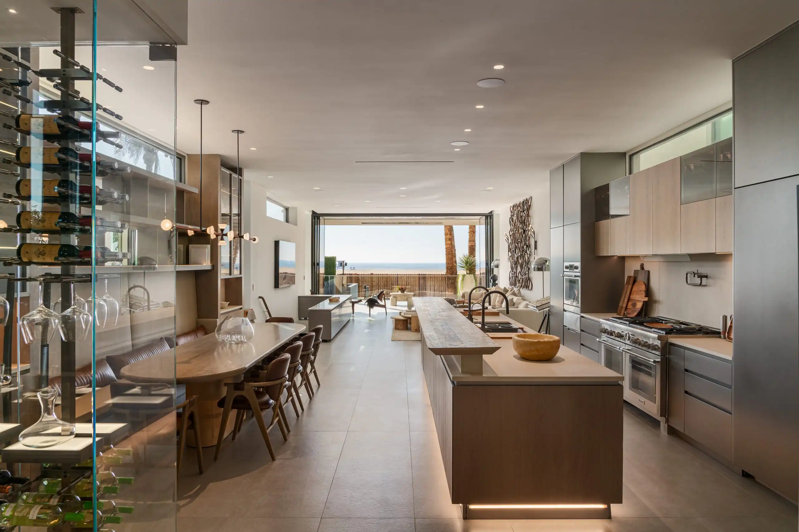A TM Italia luxury kitchen in Palisades, Santa Monica.